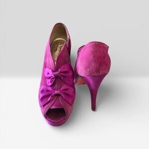 Poetic License London Suede Platform Heels – Size 10 – Bow Detail – 5” Heel